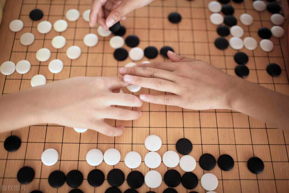 琴棋书画中的棋是指什么（琴棋书画中棋到底是指围棋还是象棋？）-第4张图片-拓城游