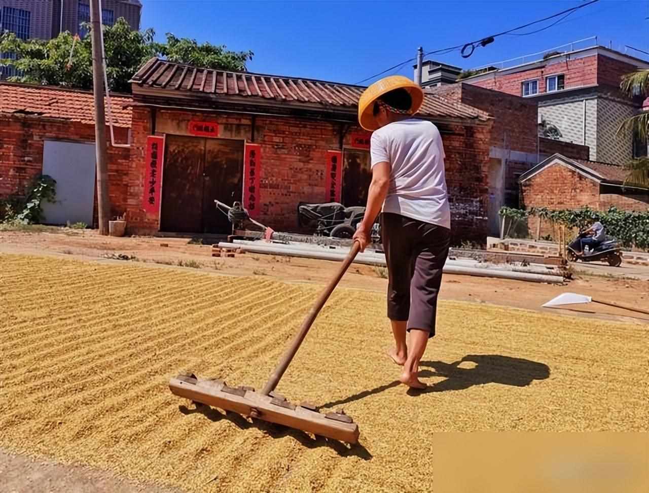 以下我国的哪个传统节日是没有固定日期的_7月10日每日一题答案（2024年中秋节不一般，60年一遇，有4大特点，早了解早知道）-第8张图片-拓城游